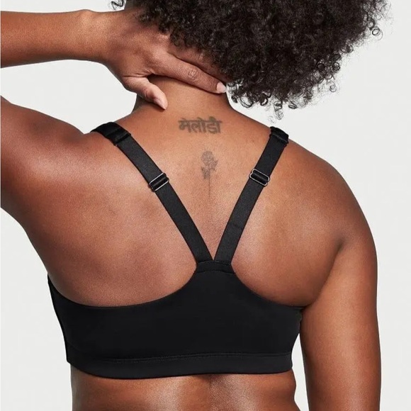 36DD Victoria’s Secret On Point Knockout Front Close Sports Bra - Picture 2 of 9
